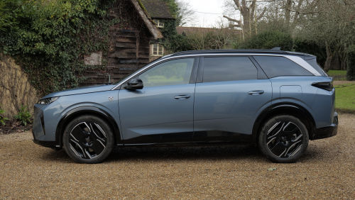 PEUGEOT 5008 ESTATE 1.2 Hybrid 136 Allure 5dr e-DSC6 view 8